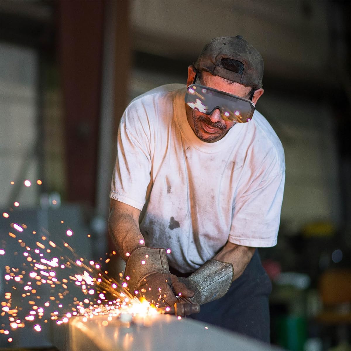 Serplex Welding Goggles, Welding Eyeglasses with Head Strap Solar Powered Auto Darkening Welding Glasses with 15 Replacement Lens Anti-glare Protective Welder Glasses for Electric Work, Grinding Serplex Welding Goggles, Welding Eyeglasses with Head Strap Solar Powered Auto Darkening Welding Glasses with 15 Replacement Lens Anti-glare Protective Welder Glasses for Electric Work, Grinding